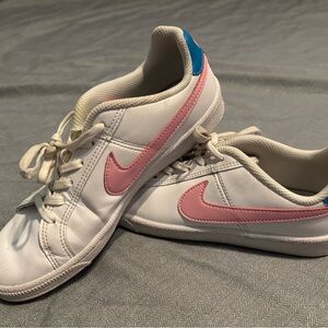 Nike White and Pink Sneakers